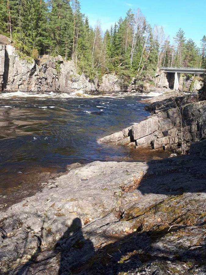 Fossekroa Svarstad  Luaran gambar