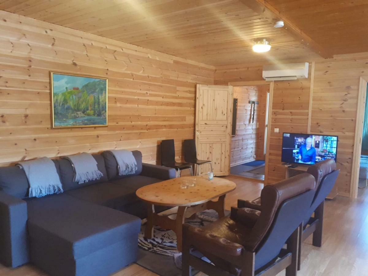 Fossekroa Svarstad  Luaran gambar